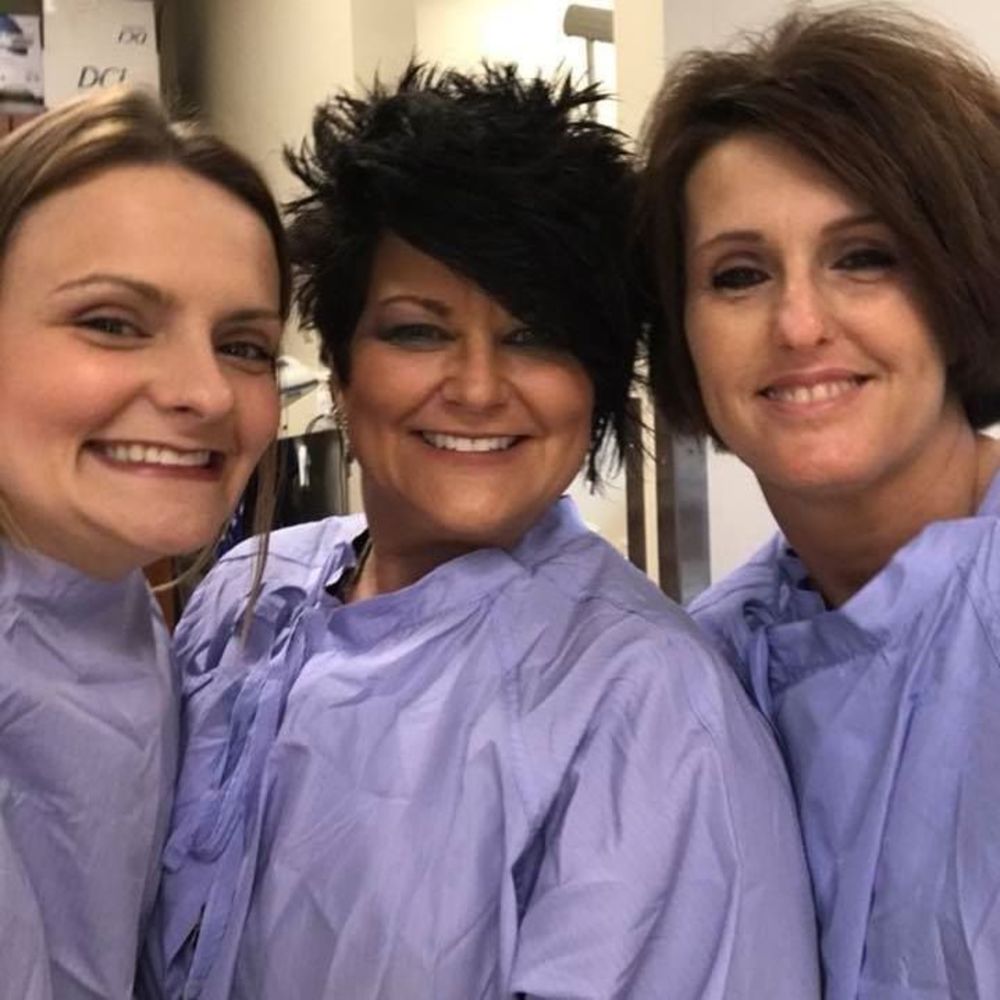 Meet your Posher, Laura